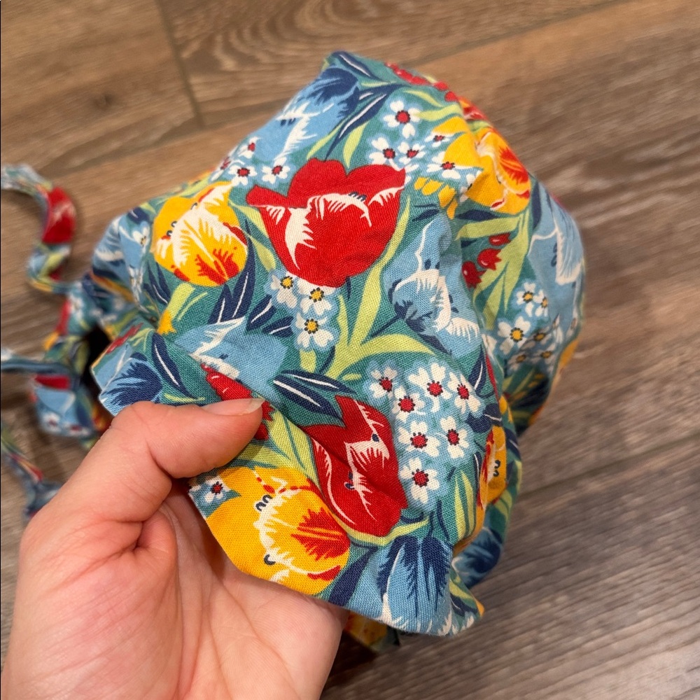 Tropical‎ Floral Scrub Cap - Picture 3 of 3